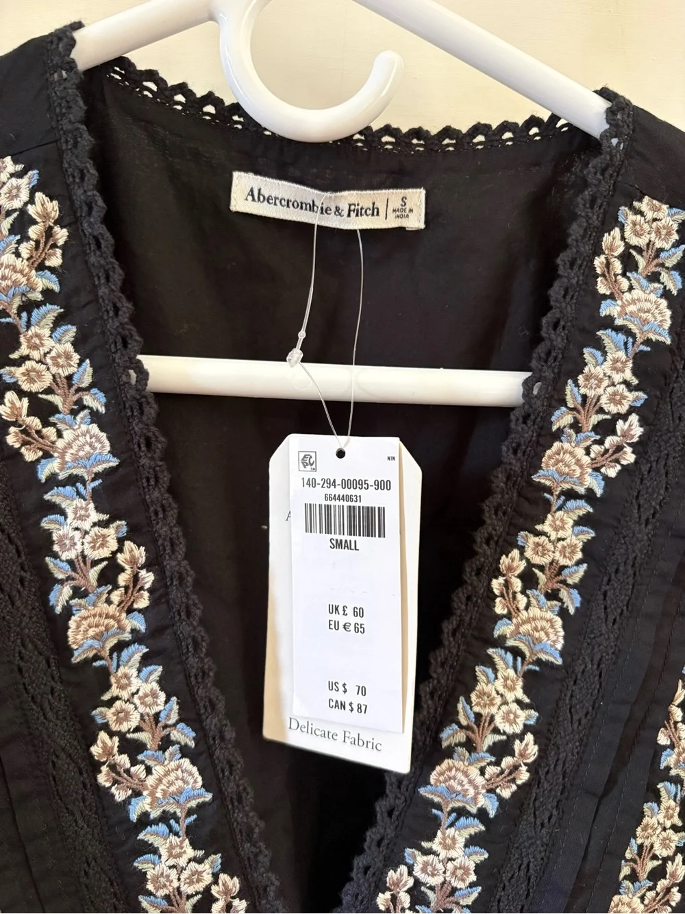 Black Embroidered V-Neck Puff Sleeve Top